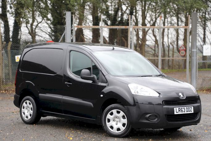 Cheap Used Black Vans For in UK | Loot